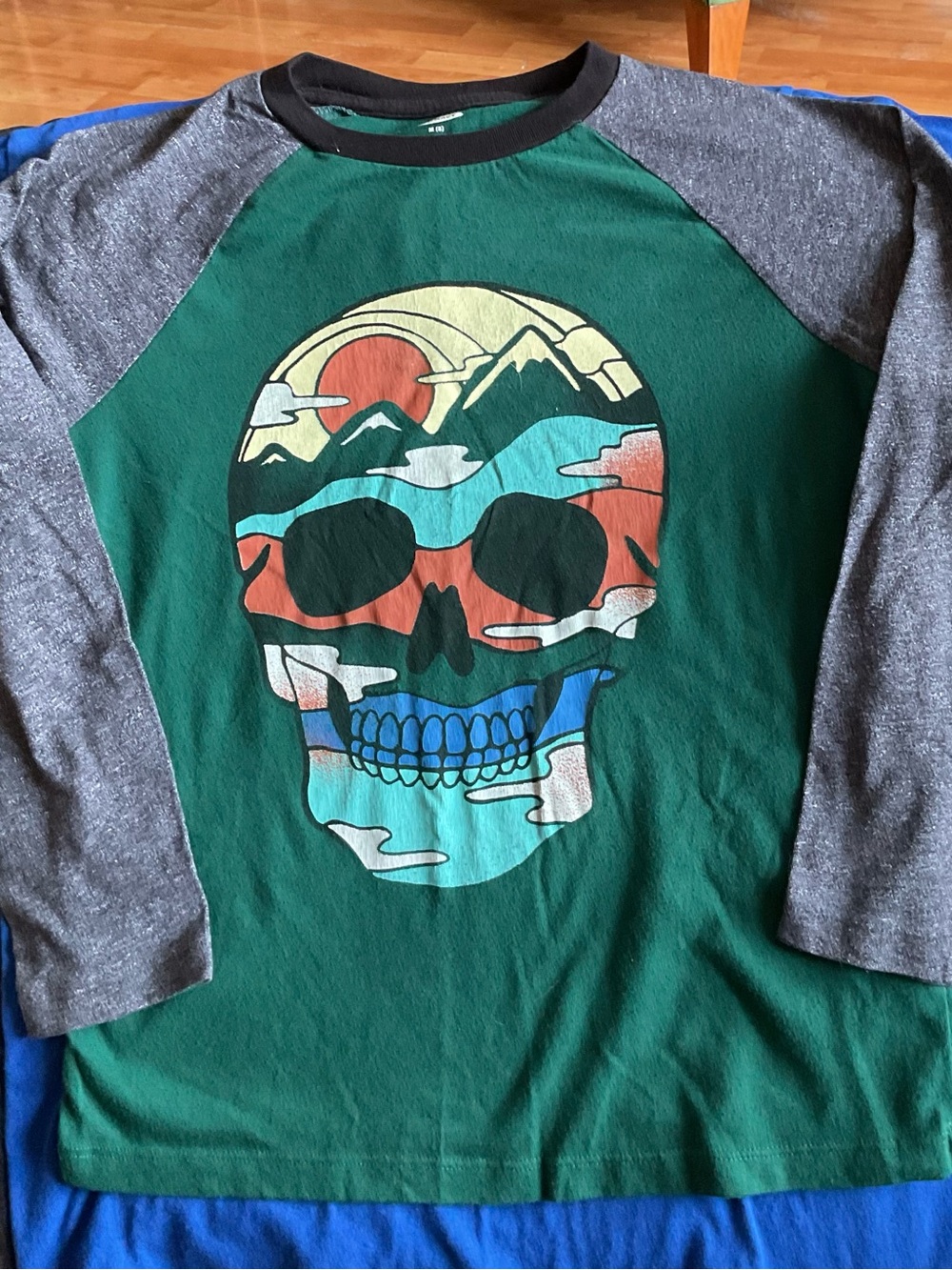 Old Navy Green Raglan Skull Graphic Long Sleeve Tee